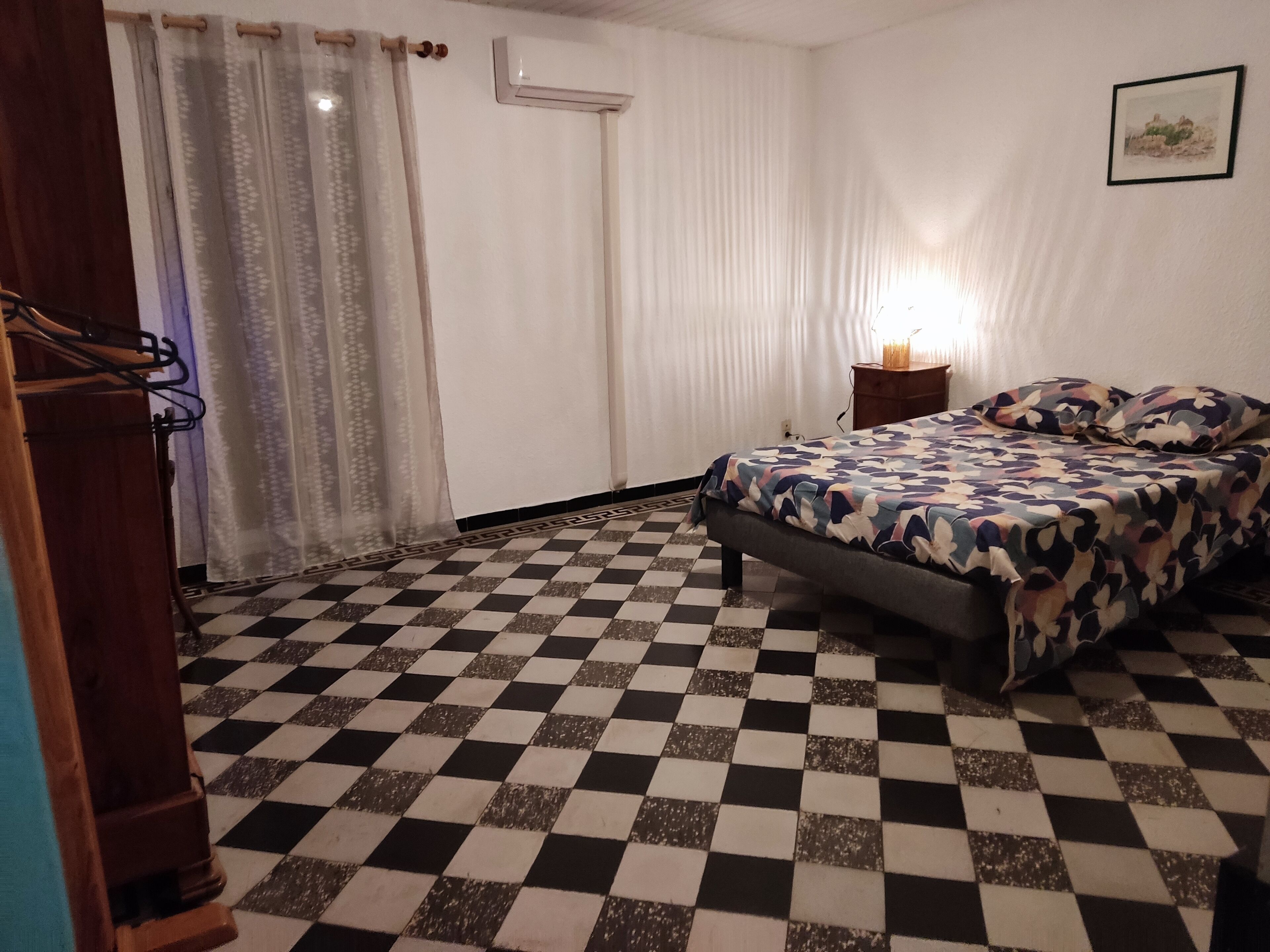 2 chambres, lit parapluie, Wi-Fi, draps fournis