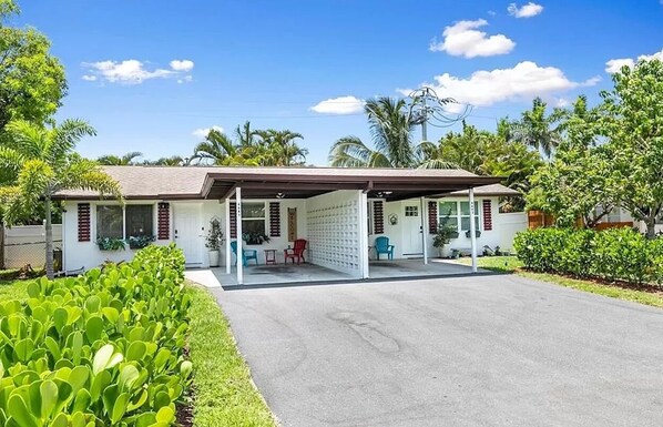 Exterior - Little Naples Oasis (Naples)