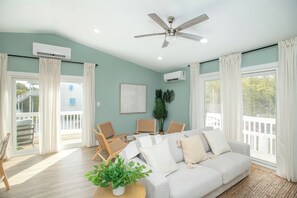 TV connectée, table de tennis de table