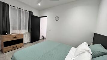 1 slaapkamer, reisbedje, wifi, beddengoed