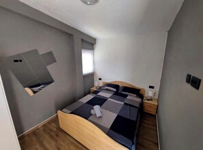 1 bedroom, iron/ironing board, WiFi, bed sheets