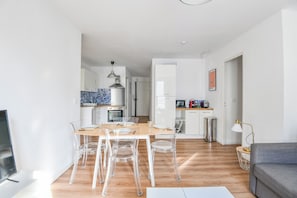 Interior - Appart 3 ch avec balcon à la Joliette (Marseille)