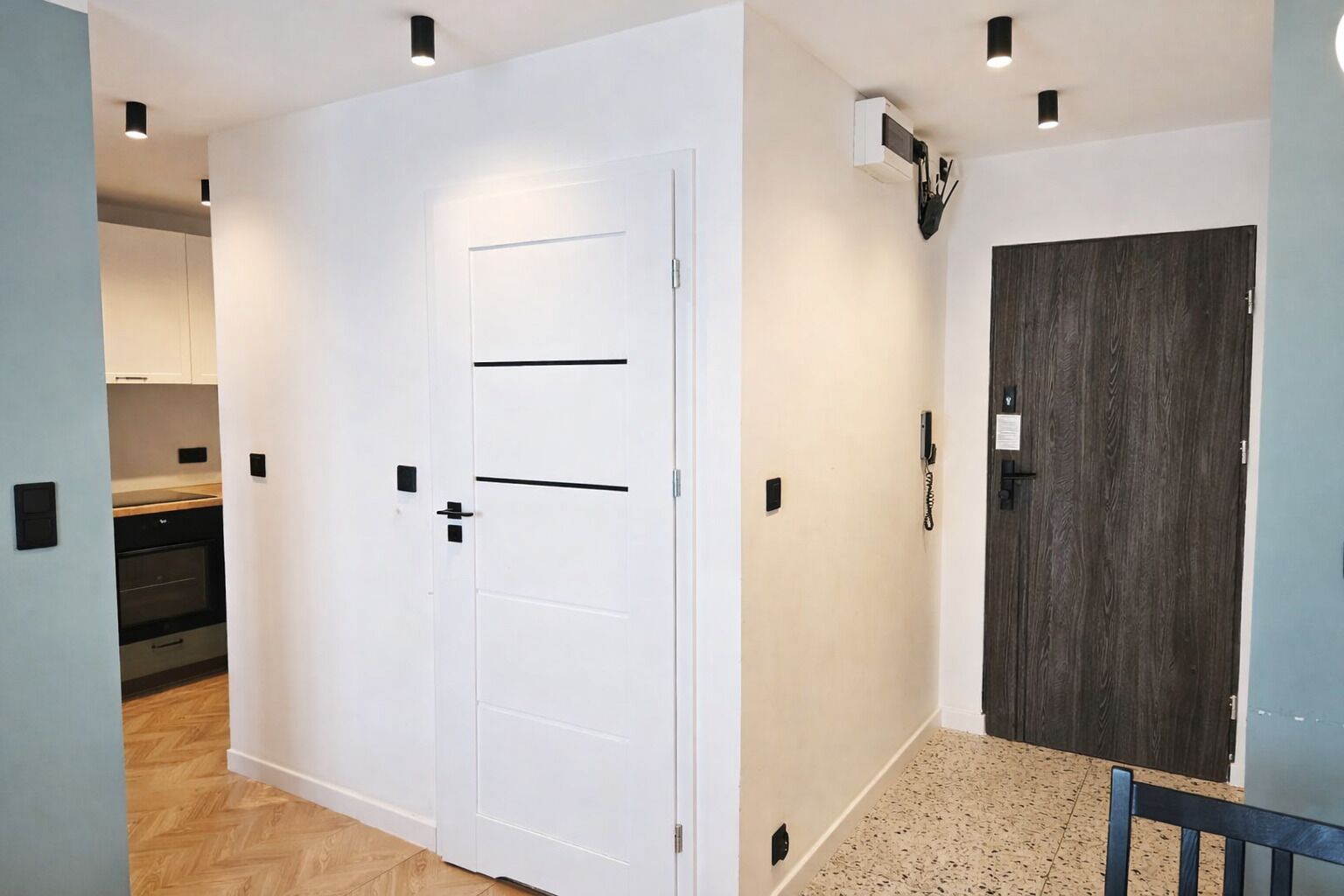 1 bedroom, in-room safe, individually decorated, individually furnished
