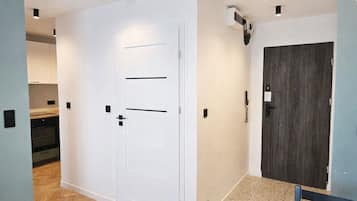 Appartamento Comfort, vista città | 1 camera, una cassaforte in camera, con stile personalizzato
