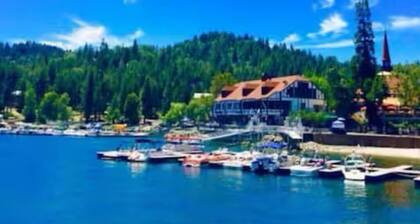 Breath Taking Lake View - Charming 3-bedroom cabin in terrific Lake Arrowhead!