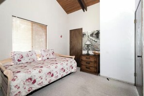 3 dormitorios, tabla de planchar con plancha, wifi y ropa de cama