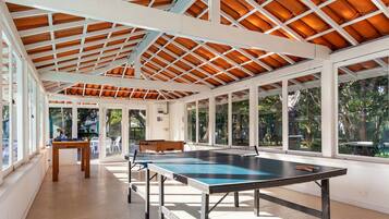 Villa | Game room