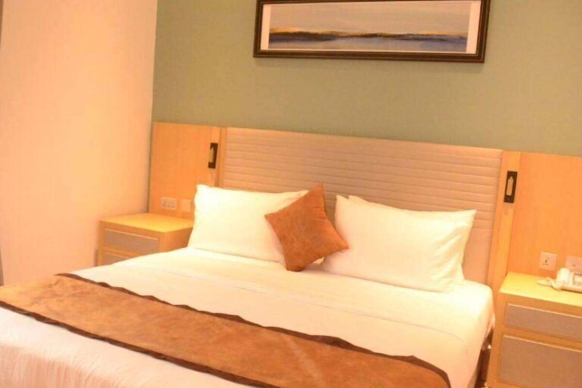 Classic Room, City View