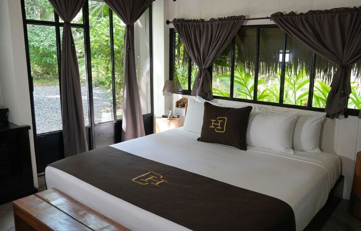 Vil·la de luxe, vistes al jardí | Minibar, caixa forta a l'habitació, wifi gratuïta i roba de llit 