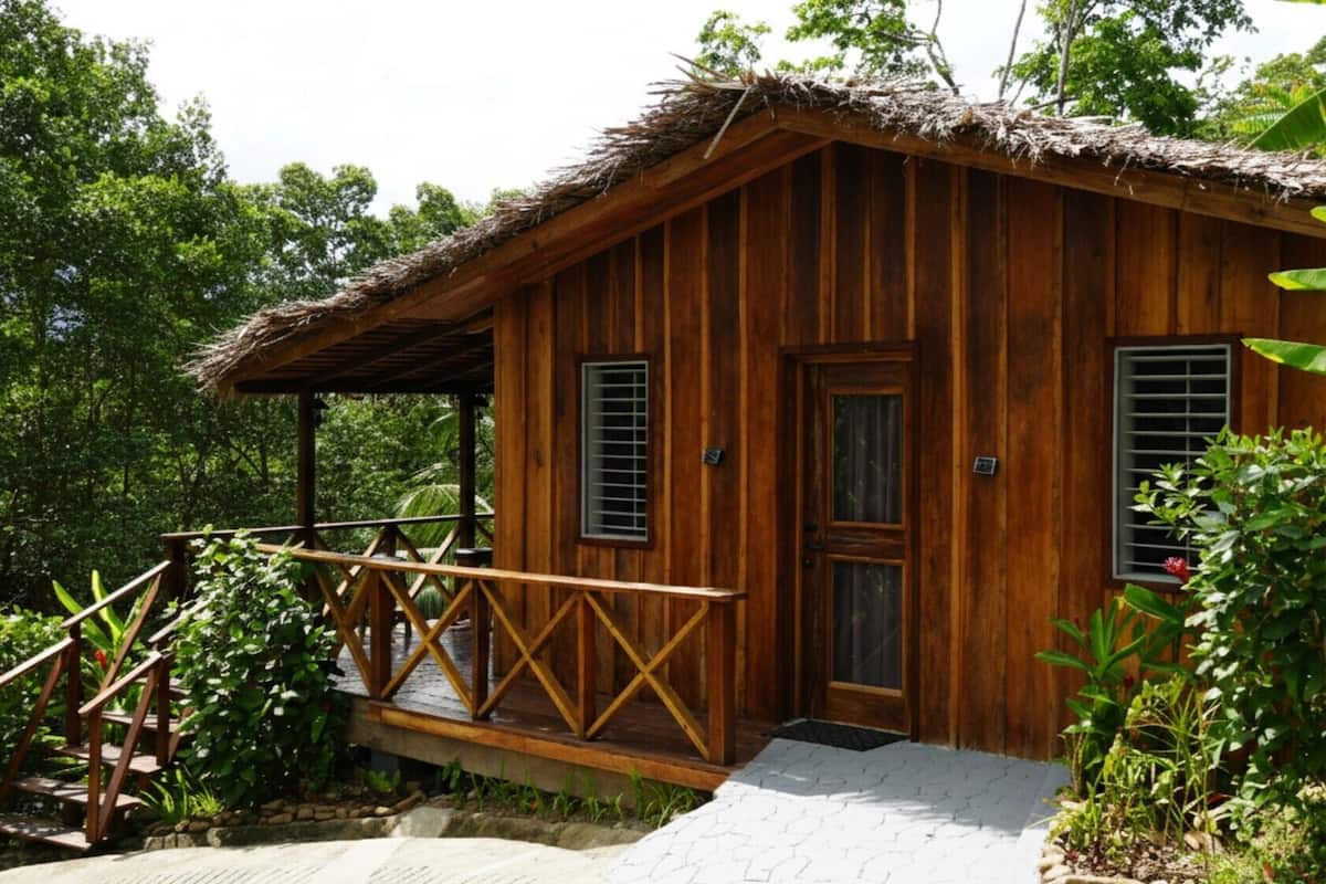 Omega | Minibar, safe på rommet, wi-fi (inkludert) og sengetøy