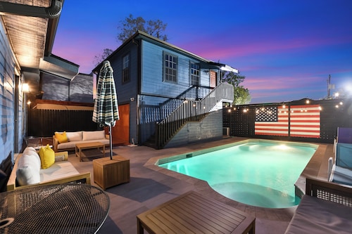 Entire Pool House in Montrose 4BR, 3BR, 4PK, 8-12 PPL