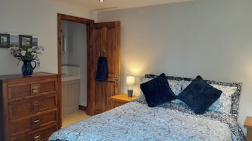 Rumah | 5 kamar tidur, setrika/meja setrika, Wi-Fi gratis, dan seprai linen