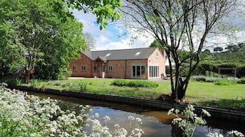 House | Property grounds