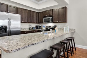 Appart'hôtel, plusieurs lits (Alerio B204) | Cuisine privée