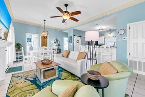 House, Multiple Beds (Tropical Dreams) | Living area