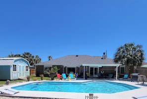 Piscine extérieure