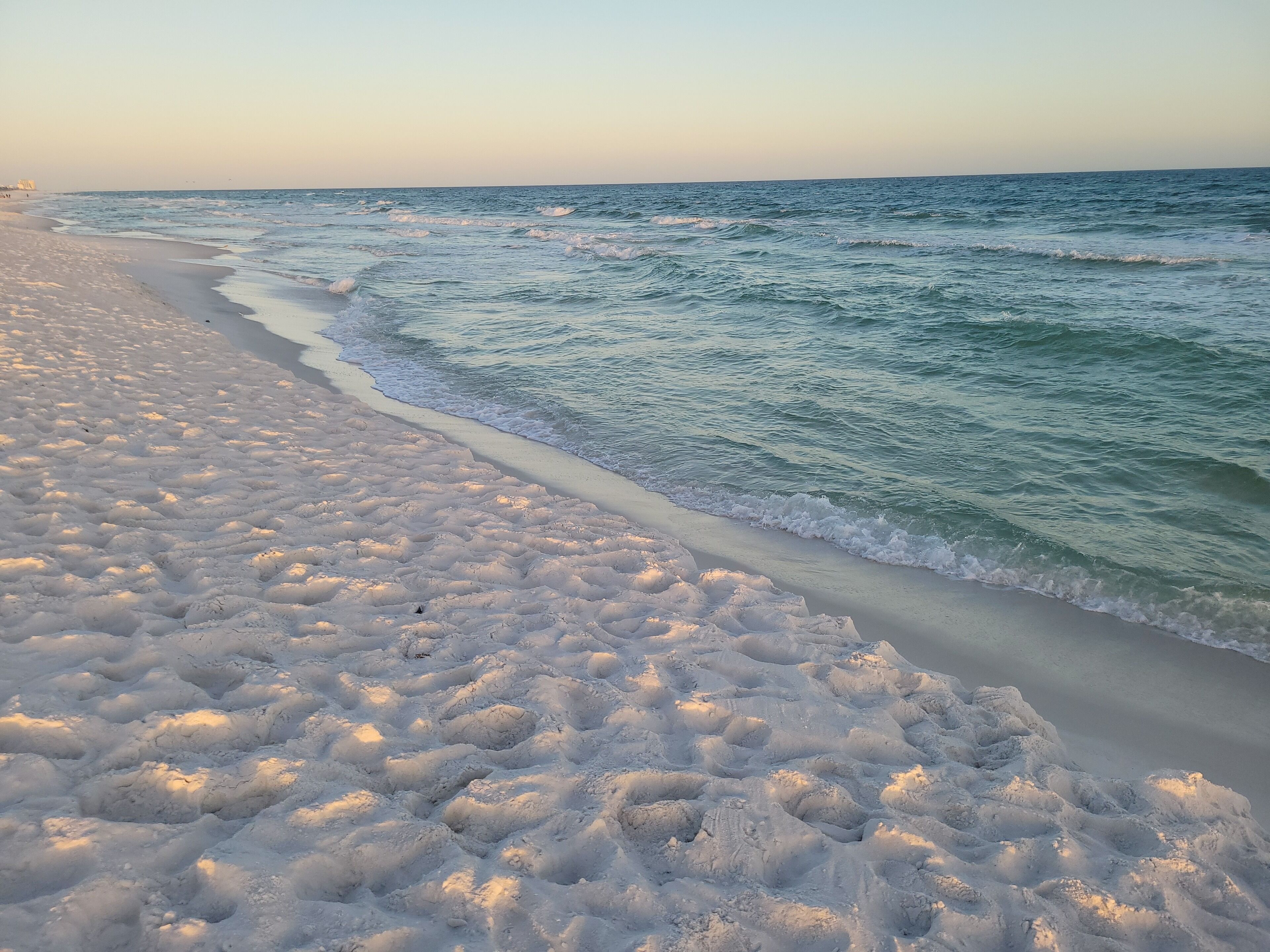 沙滩椅、沙滩毛巾