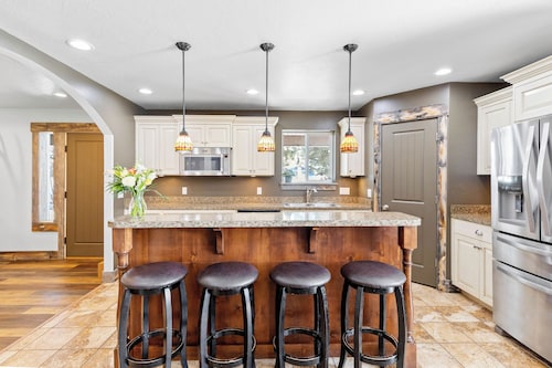 Large house with lots of space. Just minutes away from national forest.