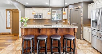 Large house with lots of space. Just minutes away from national forest.