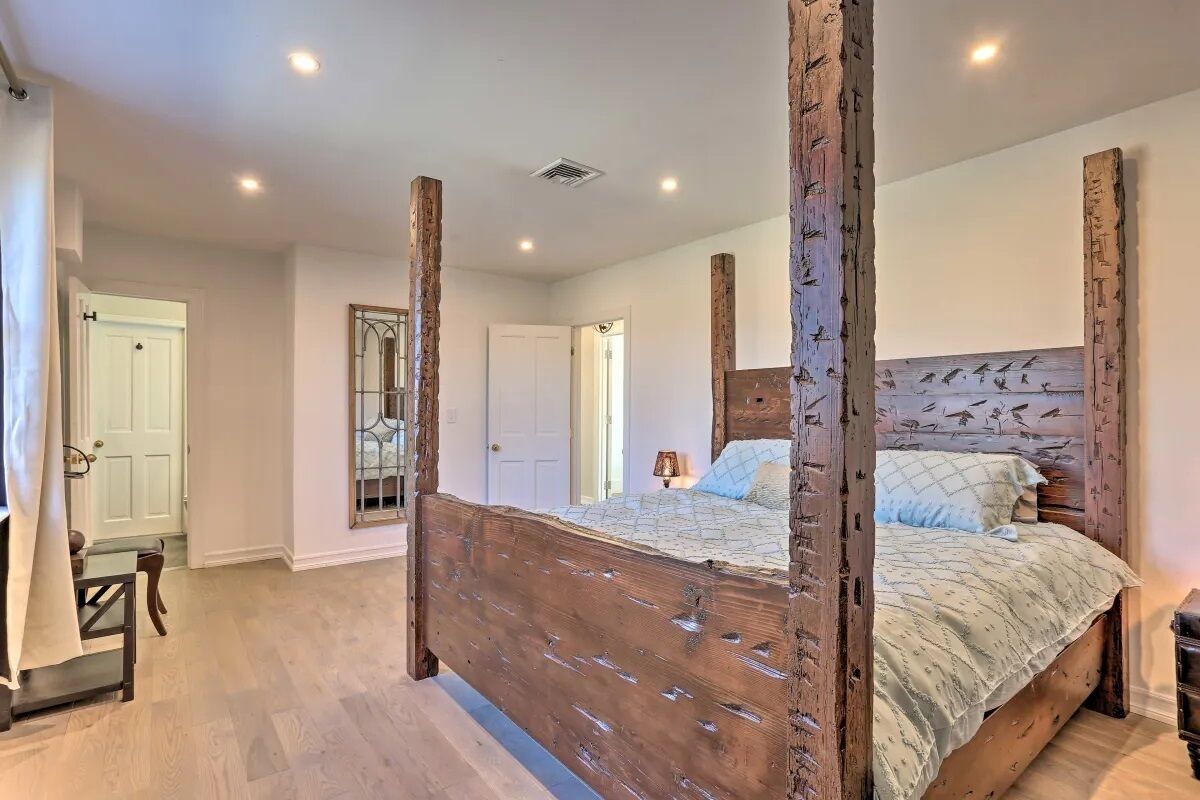 10 makuuhuonetta, työpöytä, silitysrauta/-lauta, Wi-Fi