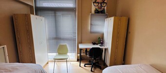 Twin Bedroom in Central London