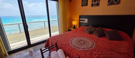 Appartement familial, vue sur la plage | Fer et planche Ă repasser, accĂšs au Wi-Fi (inclus)