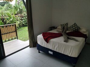 Comfort Bungalow, Balcony, Park View - Casas Echavarria  (Puerto Viejo de Talamanca)