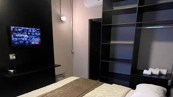 Suite | Soundproofing, iron/ironing board, free WiFi