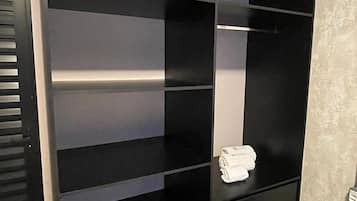 Suite | Interior