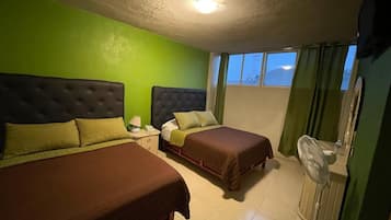 Quarto casal família | Escrivaninha, espaço de trabalho para notebook