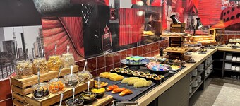 เรดิสัน เรด อิบิราปูเอรา