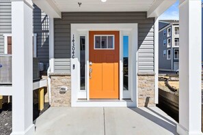 Exterior detail - Blue Tides Family Retreat (Ocean City)