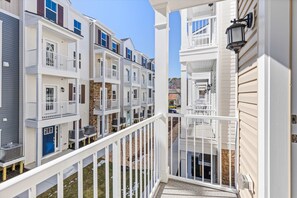 Property grounds - Seaside Serenity Townhome (Ocean City)