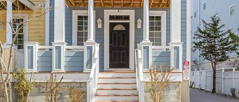 تفاصيل الفندق من الخارج