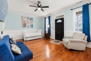 3 chambres, bureau, Wi-Fi, draps fournis