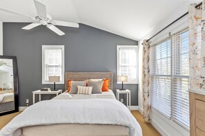 4 Schlafzimmer, Bügeleisen/Bügelbrett, kostenloses WLAN, Bettwäsche