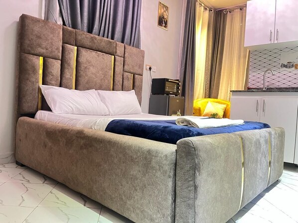 1 bedroom, iron/ironing board, WiFi, bed sheets