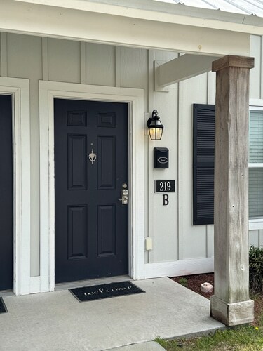 Luxury Lodging, Lakefront View, King Bed w/Private Bath, Private Patio.