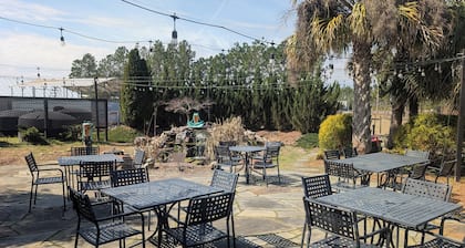 Luxury Lodging, Lakefront View, King Bed w/Private Bath, Private Patio, Full Efficiency Kitchen. Pet Friendly