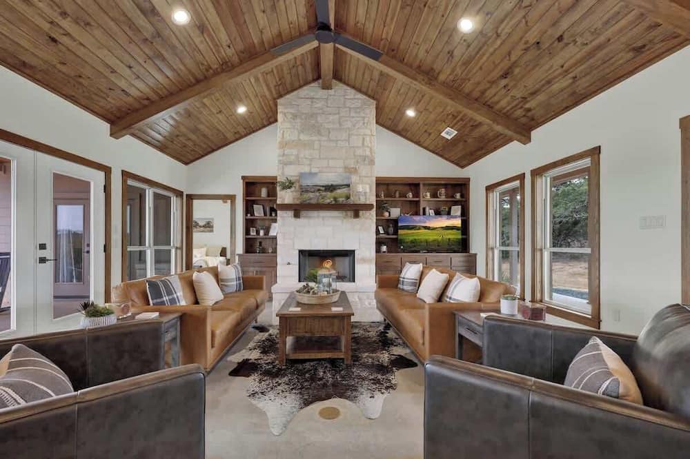 Luxury in the Hill Country, 10-mins to Downtown!