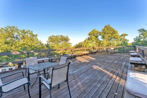 Maison, 1 très grand lit, bain à remous, vue montagne (2646 Goehmann Ln- Vt) | Vue de la chambre