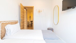2 chambres, fer et planche à repasser, accès au Wi-Fi (inclus)