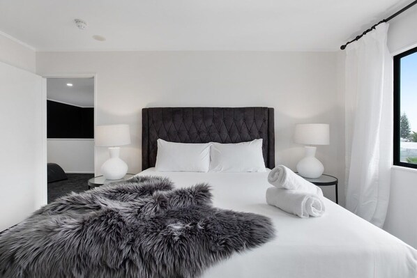 2 bedrooms, Internet