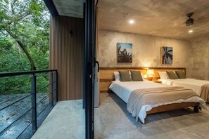 4 bedrooms, desk, iron/ironing board, WiFi