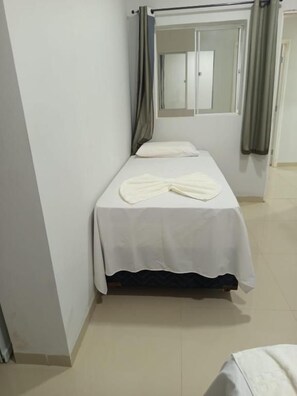 Triple Single Room | WiFi (free), bed sheets - Lençóis Prime Hotel (Barreirinhas)