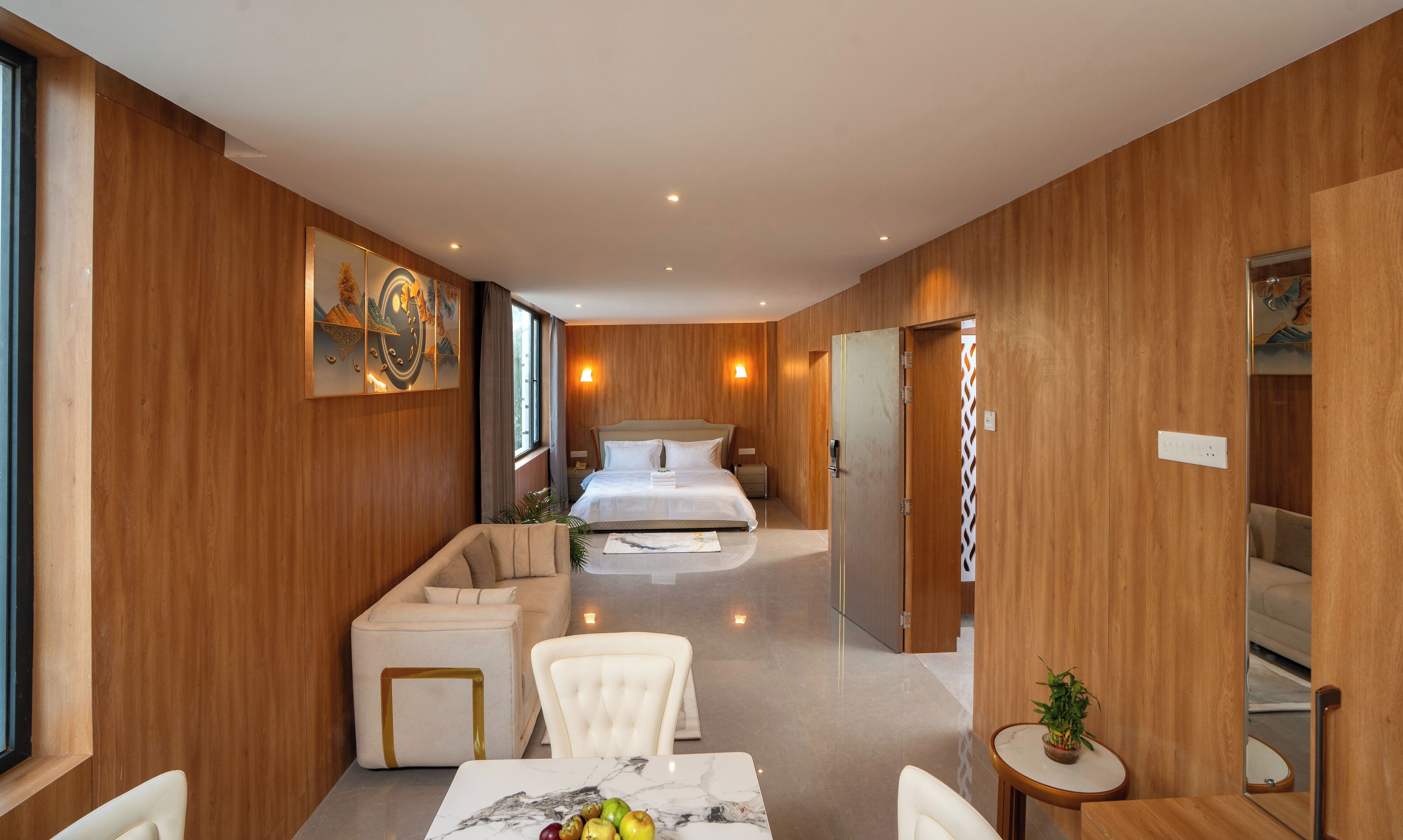Family Suite | Egyptian cotton sheets, premium bedding, desk, laptop workspace