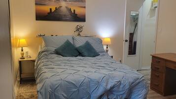 1 bedroom, desk, WiFi (free), bed sheets