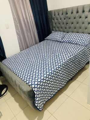 2 bedrooms, WiFi, bed sheets