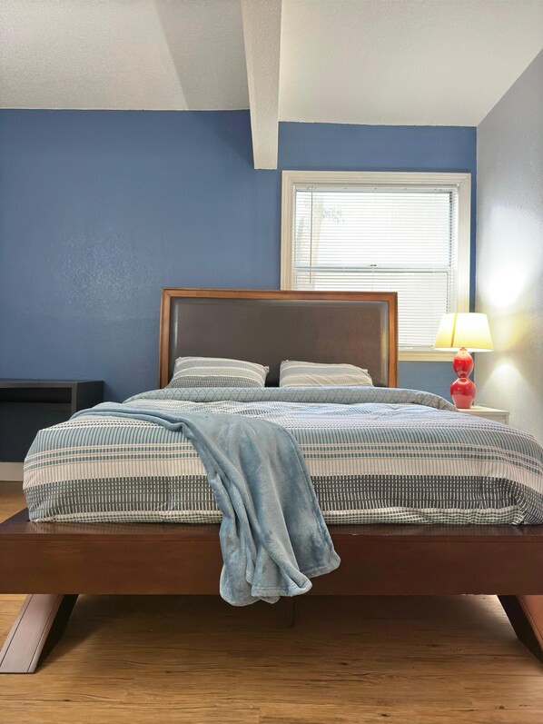 1 bedroom, desk, iron/ironing board, free WiFi