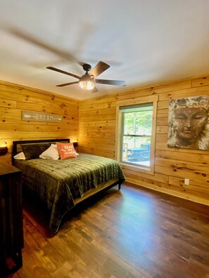 3 bedrooms, free WiFi, bed sheets